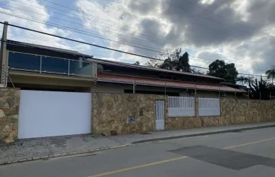 Sobrado no anita garibaldi com 4 quartos para venda, 275 m²