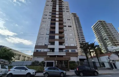 Apartamento no centro com 2 quartos para locação, 74 m²