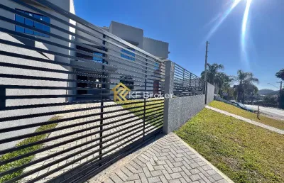 Sobrado de frente para a rua com 3 quartos  - roça grande