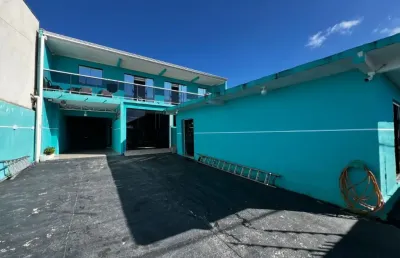 Sobrado + duas casas + ponto comercial no guaraituba/colombo
