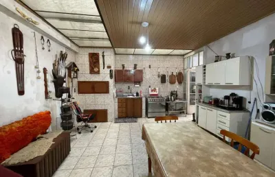 Casa com 3 quartos à venda na rua dom pedro ii, 619, nossa senhora das graças, canoas, 160 m2 por r$ 1.500.000