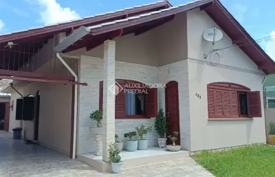 Casa com 4 quartos à venda na avenida alberto pasqualini, 123, parque amador, esteio, 187 m2 por r$ 799.990