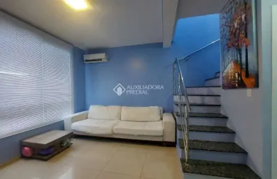 Casa com 2 quartos à venda na rua josé marques viana, 33, são josé, canoas, 78 m2 por r$ 365.000