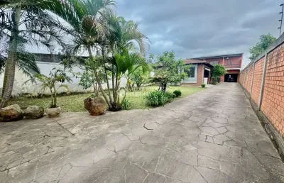 Casa em condomínio fechado com 4 quartos à venda na itajai, 31, niterói, canoas, 177 m2 por r$ 760.000