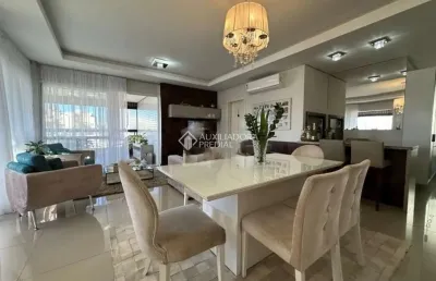 Apartamento com 3 quartos para alugar na rua pedro ardêmio hilgert, 80, centro, canoas, 130 m2 por r$ 7.780