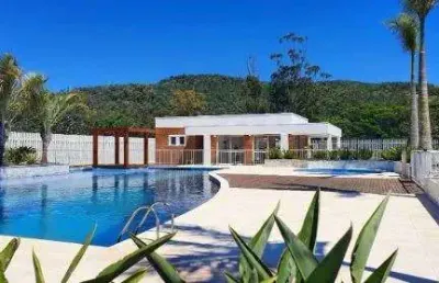 Casa em condomínio fechado com 3 quartos à venda na rua sagrado coração de jesus, 811, morro das pedras, florianópolis, 96 m2 por r$ 1.399.336