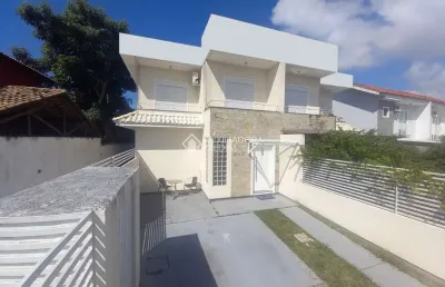 Casa com 3 quartos à venda na rua bacupari, 256, campeche, florianópolis, 129 m2 por r$ 1.250.000