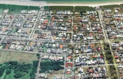 Terreno em condomínio fechado à venda na rua das guaracemas, 166, jurerê internacional, florianópolis, 360 m2 por r$ 2.700.000