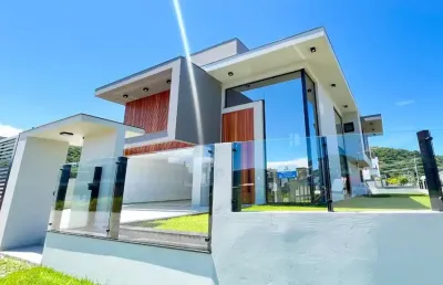 Casa com 3 quartos à venda na rodovia doutor antônio luiz moura gonzaga, 3340, rio tavares, florianópolis, 300 m2 por r$ 4.300.000