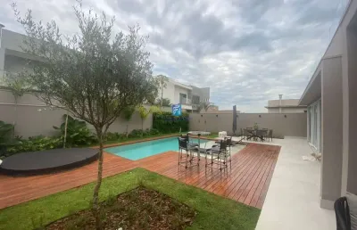 Casa sobrado à venda condomínio reserva santa luísa