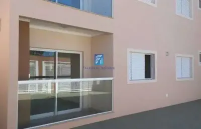 Apartamento térreo a venda com 3 dormitórios sendo uma suíte