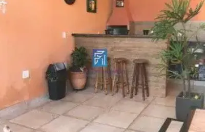 Casa sobrado a venda com 2 dormitórios no condomínio isabel
