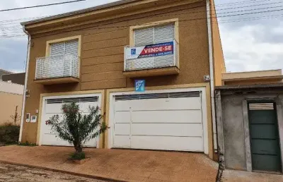 Casa a venda com 5 dormitórios sendo 3 suítes no santa cecíl