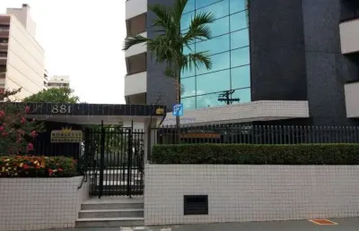 Cobertura a venda com 4 suítes, 3 vagas paralelas e lazer co