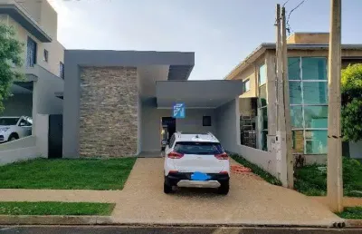 Casa térrea a venda com 3 suítes no condomínio vila romana 1