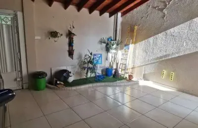 Casa à venda com 2 dormitórios sendo 1 suíte no jd divatarlá nomcplexo ribeirão