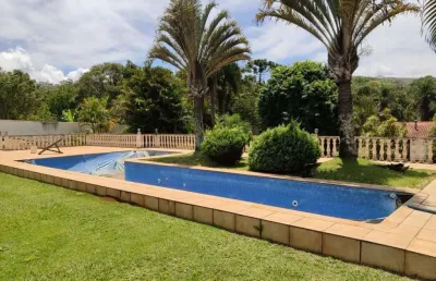 Casa de condomínio com 5 quartos à venda em nova lima