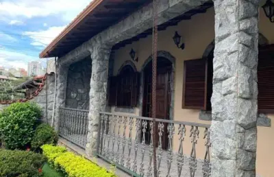 Casa com 3 quartos à venda no Alípio de Melo, Belo Horizonte 