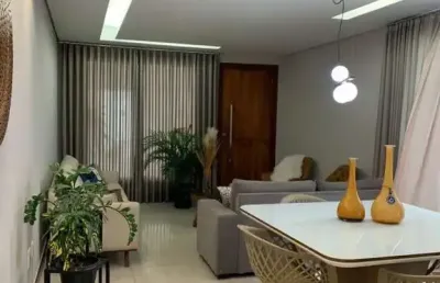 Casa com 4 quartos à venda no Cabral, Contagem 