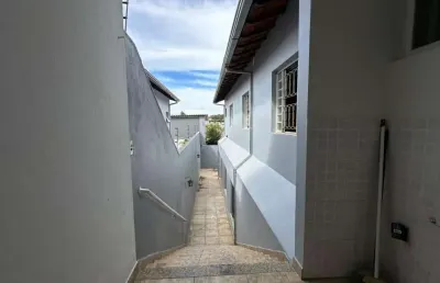 Casa com 3 quartos à venda na Santa Amélia, Belo Horizonte 