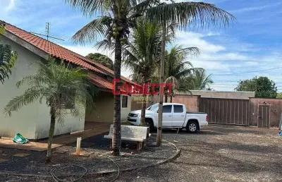 Casa de 700m² de terreno  3 quartos 5 vagas de garagem no bairro  candido portinari.