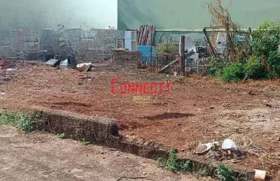 Terreno de esquina  de 315m² sendo 12m de frente e 26,30m de fundo bairro monte alegre.