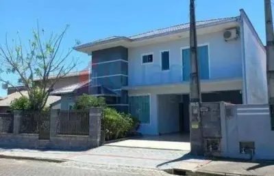 Casa para venda em guaramirim / sc no bairro escolinha