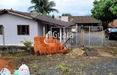 Casa com 3 quartos à venda na Caixa D'Água, Guaramirim 