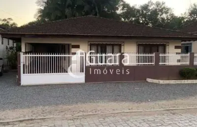 Casa com 3 quartos à venda em Guamiranga, Guaramirim 