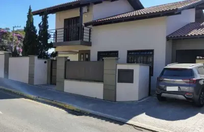 Casa com 3 quartos à venda na Maria Umbelina Da Silva, 314, Vila Lenzi, Jaraguá do Sul