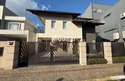 Casa com 3 quartos à venda na Romeu Romaldus Fisher, 37, Centro, Guaramirim