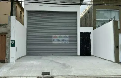 Galpão comercial para locação, no bairro da ponta da praia.