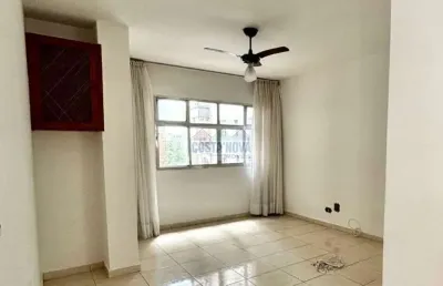 Apartamento a venda no embaré. 1 quarto, 2 banheiros, 1 sala
