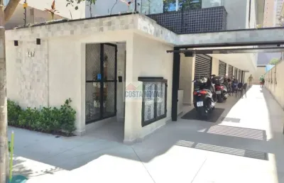 Casa a venda, 2 quartos sendo os 2 suítes, 2 banheiros, 1 vaga de garagem