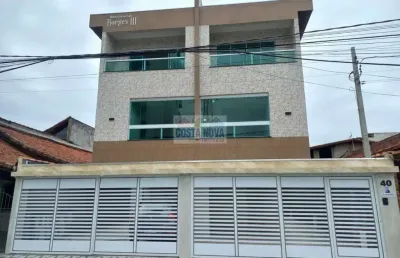 Casa em condomínio de  dois dormitórios próximo a praia e ao novo shopping.