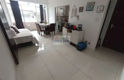 Apto 1 dormitório reformado próx à praia do gonzaguinha, em sv