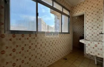 Apartamento 2quartos c/dep de empregada garagem fechada ponta da praia