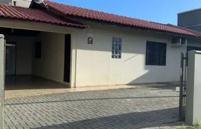 Casa para venda em balneário piçarras, itacolomi, 4 dormitórios, 2 banheiros, 3 vagas