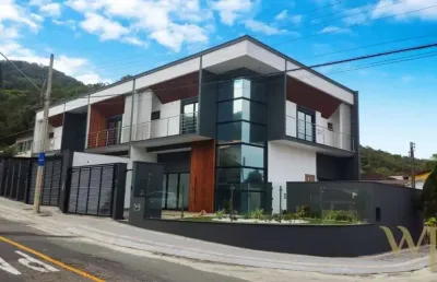 Casa com 3 quartos à venda na rua rio negrinho, 518, saguaçu, joinville por r$ 1.450.000