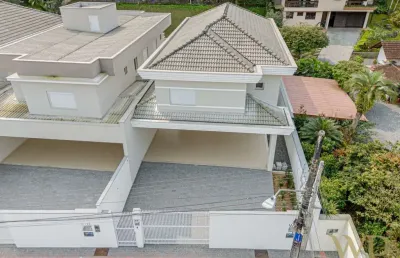 Casa com 4 quartos à venda na rua campo alegre, 50, atiradores, joinville por r$ 2.430.000