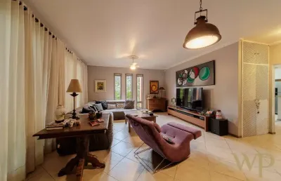 Casa com 3 quartos à venda na rua camboriú, 122, glória, joinville por r$ 2.500.000