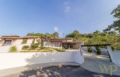 Casa com 4 quartos à venda na rua paranaguá, 1007, nova brasília, joinville por r$ 1.200.000