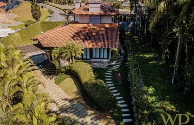 Casa com 4 quartos à venda na rua orleans, 947, américa, joinville por r$ 3.000.000