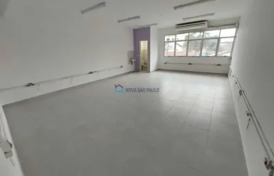 Sala comercial com 5 salas para alugar na Rua das Pitombeiras, --, Vila Parque Jabaquara, São Paulo