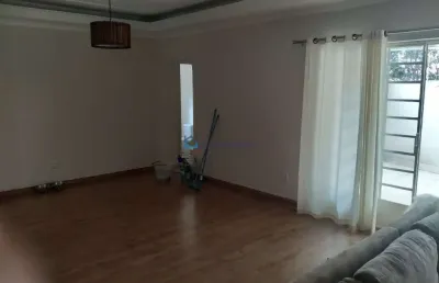 Casa com 3 quartos para alugar na Rua Dona Eponina Afonseca, --, Granja Julieta, São Paulo