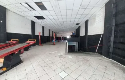Casa comercial para alugar na Avenida da Água Funda, --, Taboão, Diadema