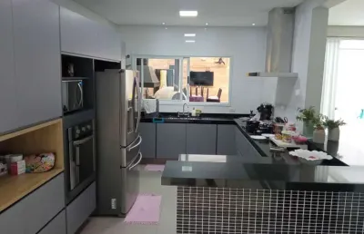 Casa  para alugar no bairro bosque da saúde, semi nova, 4 suítes.
