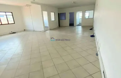 Prédio com 10 salas para alugar na Rua Onze de Fevereiro, --, Jabaquara, São Paulo