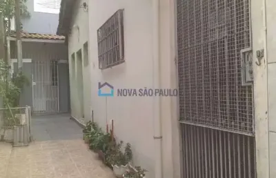 Casa de vila, perto ao bombeiros otima localização!!!