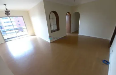 Apartamento de 3 dorms (1 suíte) e 3 vagas próximo ao metrô são judas.